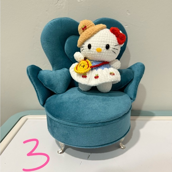 🧶Handmade Crocheted KT Keychain - Picture 3 of 11